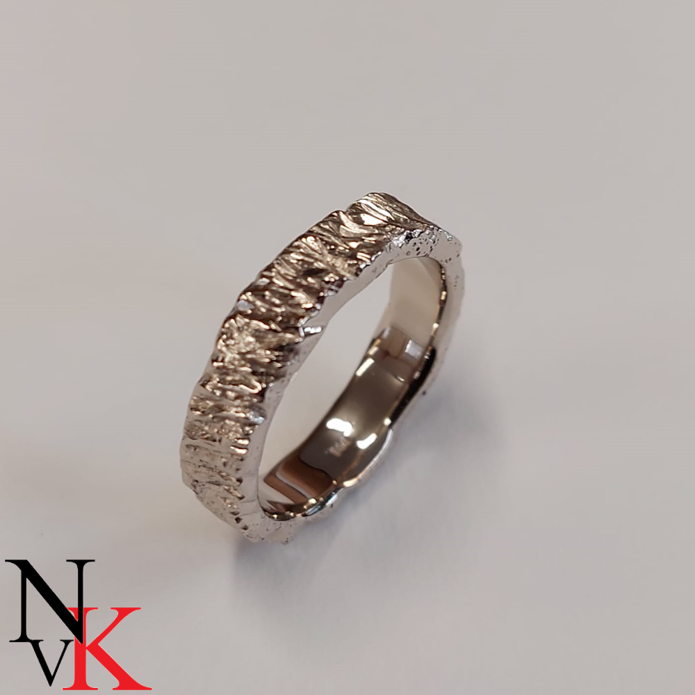 NvK Goudsmederij witgouden dames trouwring