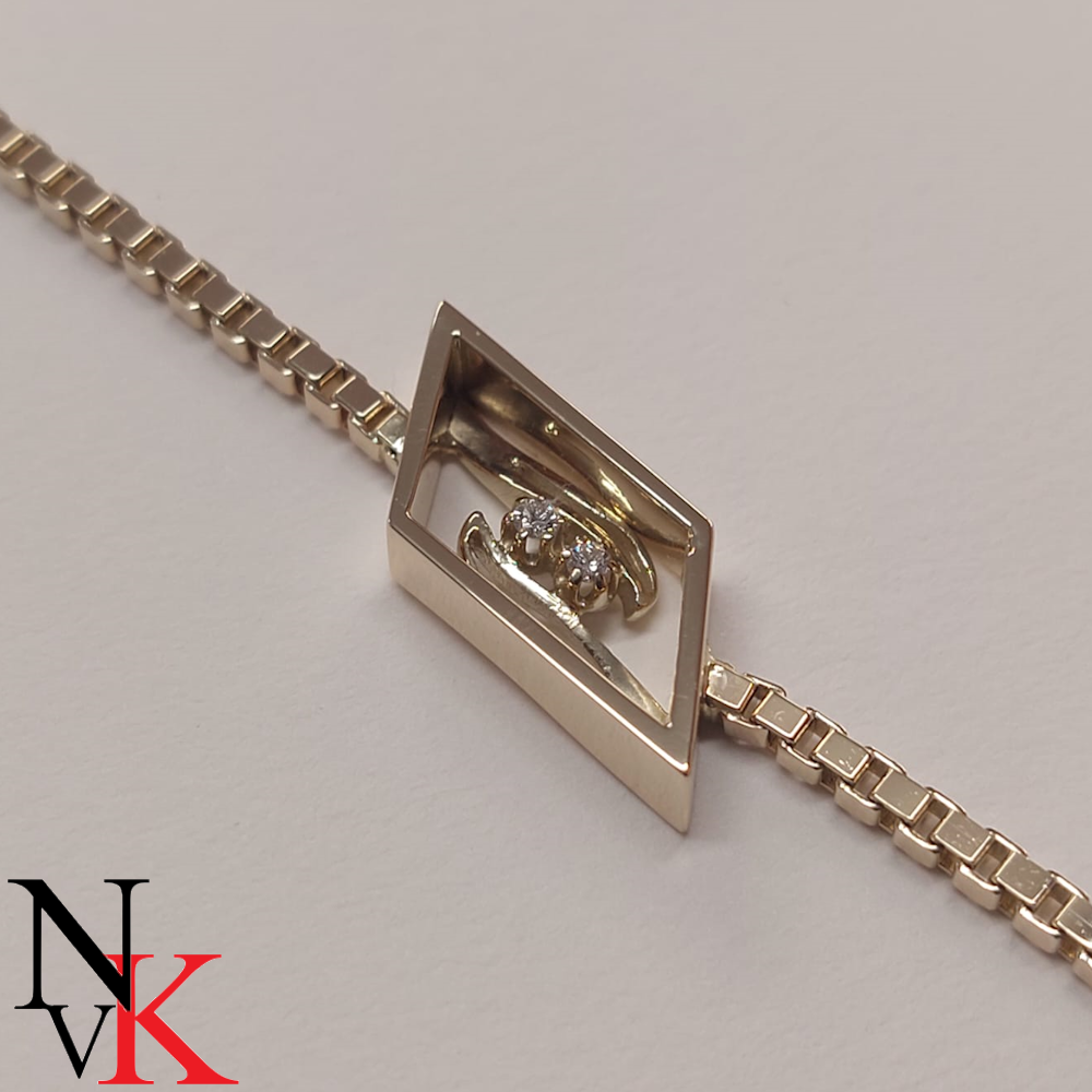 NvK Goudsmederij geelgouden ring en ornament