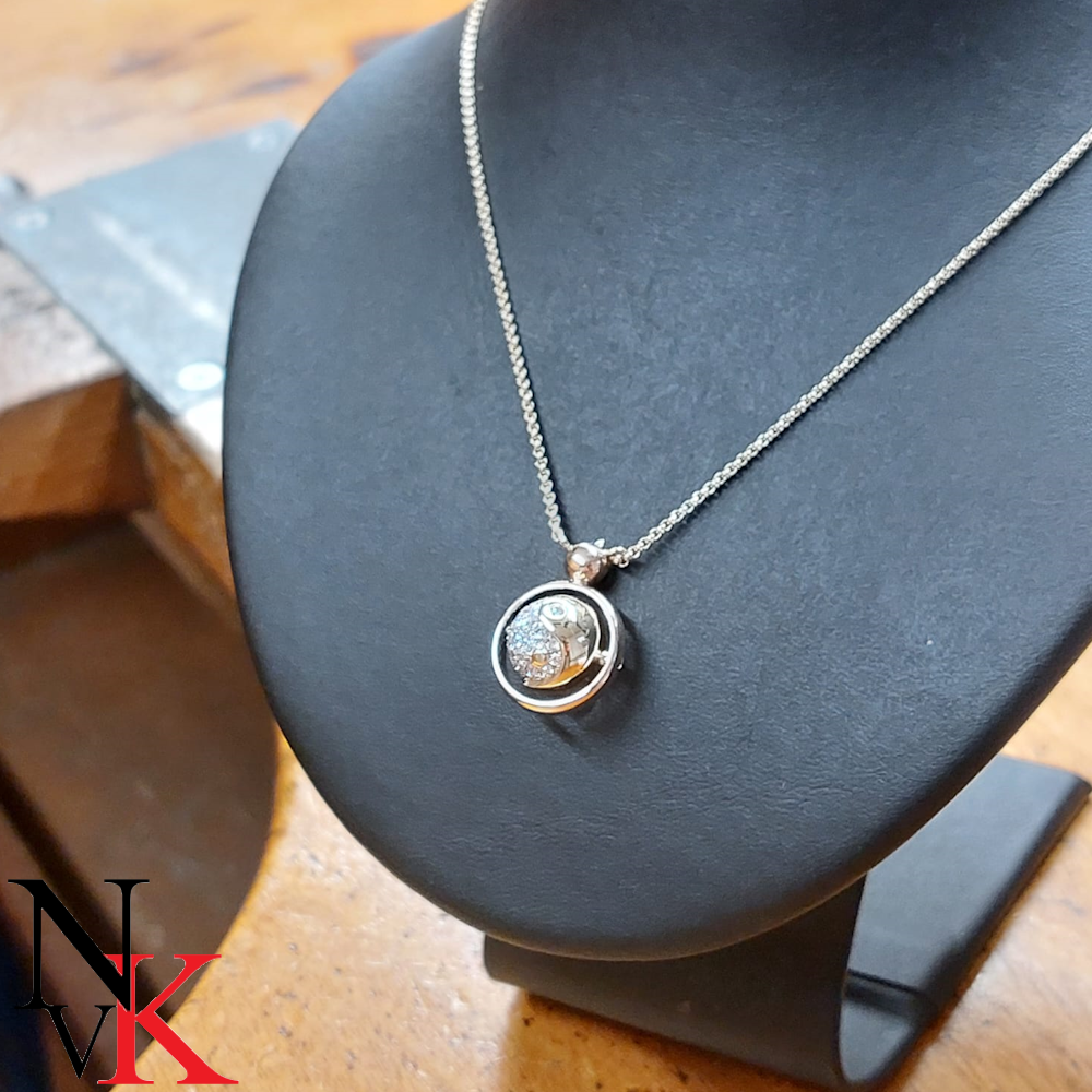 NvK Goudsmederij Ying-Yang hanger