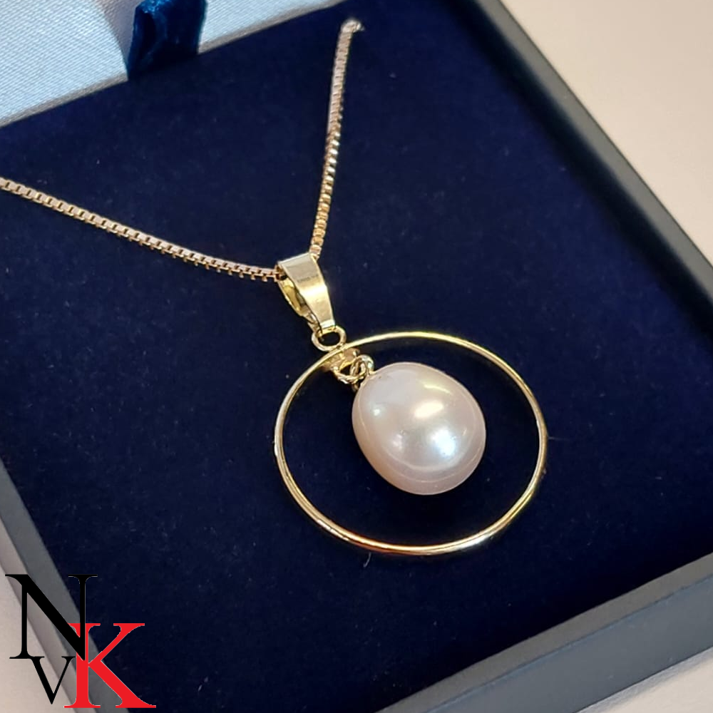 NvK Goudsmederij geelgouden hanger met zoetwaterparel