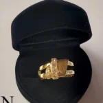 NvK Goudsmederij geelgouden herdenkingsring met vingerafdruk as en diamanten