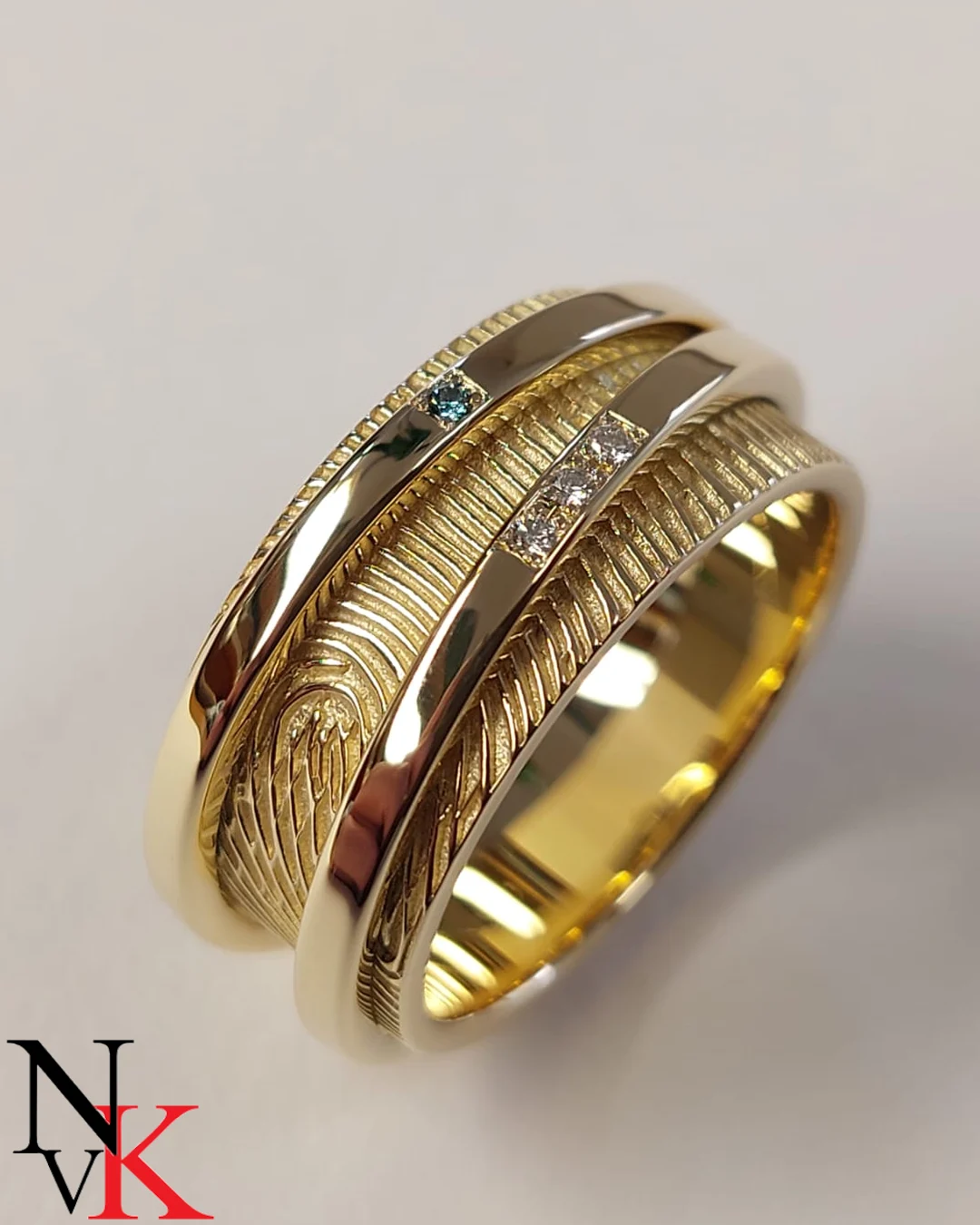 NvK Goudsmederij gouden ring met vingerafdruk en diamant